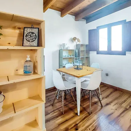 Beautiful Stacaravan In With Kitchenette