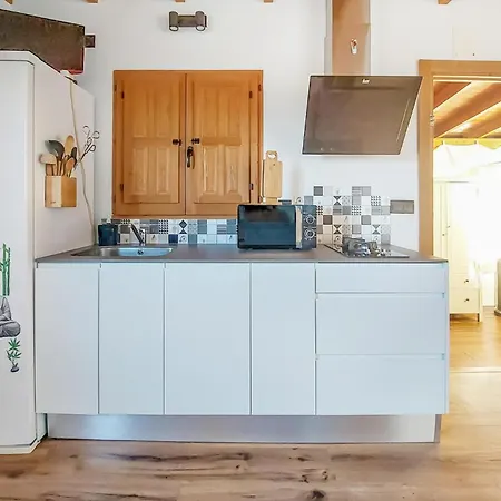 Beautiful Stacaravan In With Kitchenette Xativa